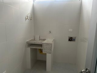 Foto 11 de LOCAL COMERCIAL AVENIDAD CERO