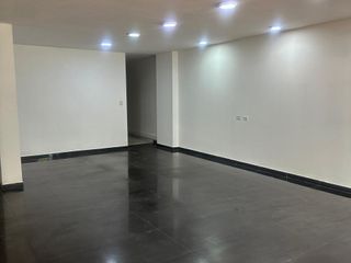 Foto 2 de LOCAL COMERCIAL AVENIDAD CERO