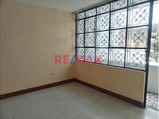 Foto 4 de Alquiler De Dpto 2Do Piso – Salamanca - Ate.