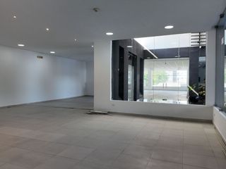 Foto 2 de local comercial de alquiler en manta manabi jtg