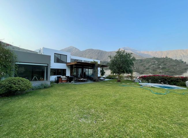 place photo 37