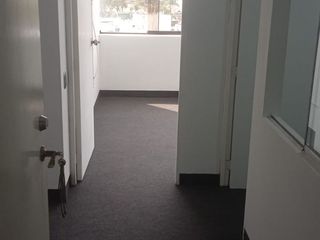 Foto 4 de Alquilo Linda Oficina en San Isidro en Avenida y Cerca Av Javier Prado y Cochera