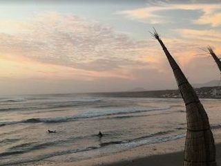 Foto 1 de VENDO TERRENO 107.42m2 FRENTE A PARQUE A 3 CDRAS DEL MALECON-HUANCHACO TRUJILLO