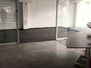Foto 4 de Alquilo Local Comercial en San Isidro