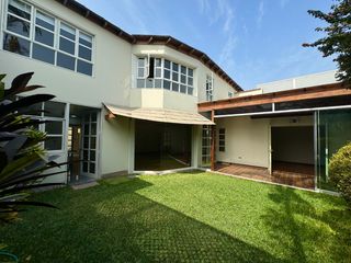 Foto 19 de Venta linda casa en condominio Los Granados. Surco. Cerca a universidad de Lima