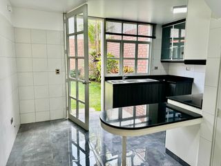 Foto 21 de Venta linda casa en condominio Los Granados. Surco. Cerca a universidad de Lima