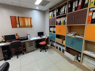 Foto 19 de Oficina de venta en el Edificio Xima, Samborondón, 176 m2, 3 parqueos.