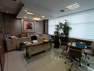 Foto 4 de Oficina de venta en el Edificio Xima, Samborondón, 176 m2, 3 parqueos.