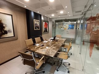 Foto 15 de Oficina de venta en el Edificio Xima, Samborondón, 176 m2, 3 parqueos.