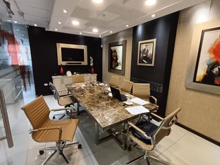 Foto 16 de Oficina de venta en el Edificio Xima, Samborondón, 176 m2, 3 parqueos.