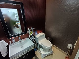 Foto 22 de Oficina de venta en el Edificio Xima, Samborondón, 176 m2, 3 parqueos.