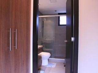Foto 16 de Venta de Hermoso Departamento Amoblado de 3 Dormitorios en La Portugal