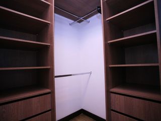 Foto 13 de Venta de Hermoso Departamento Amoblado de 3 Dormitorios en La Portugal