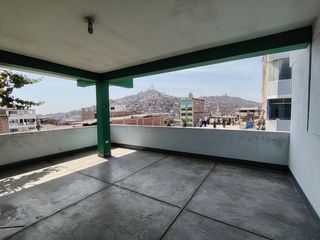 Foto 34 de Se Vende Amplia Casa de 190m2 03Pisos+Azotea Sector 01 grupo 02 En Villa El Salvador!