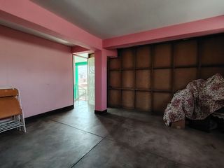 Foto 36 de Se Vende Amplia Casa de 190m2 03Pisos+Azotea Sector 01 grupo 02 En Villa El Salvador!