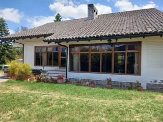 Foto 1 de Se Vende Casa 912.35m2 Estilo Rústico en un terreno de Terreno de 2378 m2 en Ponceano Industrial