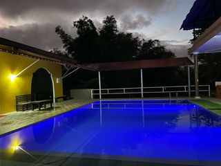 Foto 11 de Vendo  Hostería en el Tena 4.380m2 de Terreno de Construcción 1472.54m2 y en obra gris 195m2 16 años de construcción