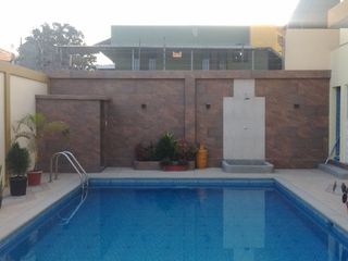 Foto 2 de Casa en venta de 6 Dormitorios en la Playa de Tonsupa
