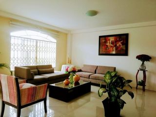 Foto 10 de Casa en venta de 6 Dormitorios en la Playa de Tonsupa