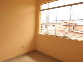 Foto 8 de AMPLIO TRIPLE EN ALQUILER – URB. LOS COCOS DEL CHIPE-PIURA