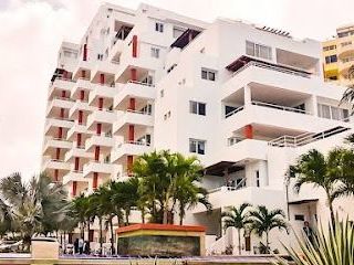 Foto 1 de Hermoso Departamento, ubicado en el Conjunto privado Marina Grande, Avenida Club del Pacífico – Tonsupa, frente a la playa