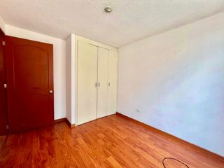 Foto 1 de SE VENDE CASA CON VERDE HORIZONTE NORTE DE QUITO