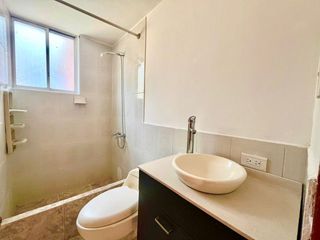Foto 3 de SE VENDE CASA CON VERDE HORIZONTE NORTE DE QUITO