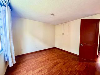 Foto 7 de SE VENDE CASA CON VERDE HORIZONTE NORTE DE QUITO