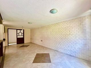 Foto 11 de SE VENDE CASA CON VERDE HORIZONTE NORTE DE QUITO