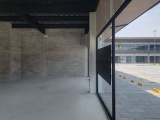 Foto 2 de En alquiler estratégico local Planta Baja en Plaza Sevilla, La Joya Daule