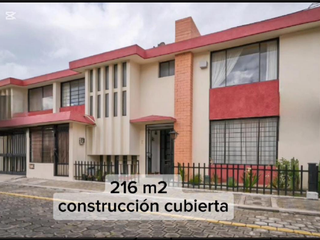 Foto 2 de SE VENDE CASA DENTRO DE CONJUNTO – SECTOR LA JIPIJAPA A 2 CUADRA DE LA ESTACIÓN DEL METRO – NORTE DE QUITO