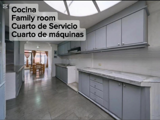 Foto 5 de SE VENDE CASA DENTRO DE CONJUNTO – SECTOR LA JIPIJAPA A 2 CUADRA DE LA ESTACIÓN DEL METRO – NORTE DE QUITO