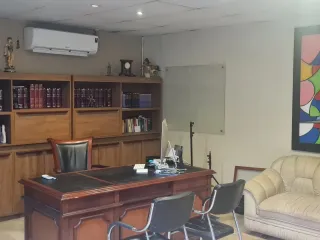 Foto 9 de VENTA DE OFICINA FRENTE AL PARQUE CENTENARIO