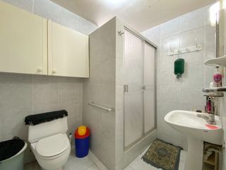 Foto 21 de Vendo Casa a una cuadra de Av. 28 de Julio, zona segura y tranquila.