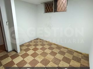 Foto 5 de Casa independiente con 2 departamentos, sur de Quito, Ciudadela Ibarra