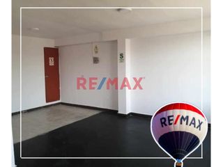 Foto 6 de Alquiler Casa De 3 Pisos En El Centro De Talara Comercial // ID: 1122206