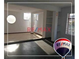 Foto 9 de Alquiler Casa De 3 Pisos En El Centro De Talara Comercial // ID: 1122206
