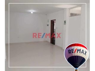 Foto 17 de Alquiler Casa De 3 Pisos En El Centro De Talara Comercial // ID: 1122206