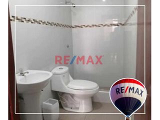 Foto 18 de Alquiler Casa De 3 Pisos En El Centro De Talara Comercial // ID: 1122206