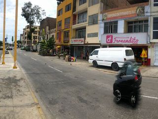 Foto 6 de LOCAL COMERCIAL U OFICINA EN ALQUILER EN LA AV. IZAGUIRRE CDRA. 10. 2DO y 4TO PISO. LOS OLIVOS