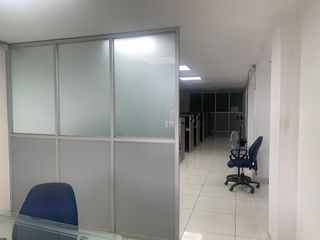 Foto 15 de LOCAL COMERCIAL U OFICINA EN ALQUILER EN LA AV. IZAGUIRRE CDRA. 10. 2DO y 4TO PISO. LOS OLIVOS
