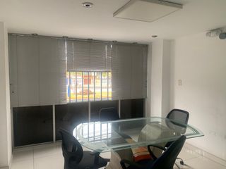 Foto 16 de LOCAL COMERCIAL U OFICINA EN ALQUILER EN LA AV. IZAGUIRRE CDRA. 10. 2DO y 4TO PISO. LOS OLIVOS