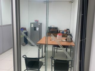 Foto 17 de LOCAL COMERCIAL U OFICINA EN ALQUILER EN LA AV. IZAGUIRRE CDRA. 10. 2DO y 4TO PISO. LOS OLIVOS