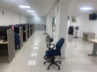 Foto 22 de LOCAL COMERCIAL U OFICINA EN ALQUILER EN LA AV. IZAGUIRRE CDRA. 10. 2DO y 4TO PISO. LOS OLIVOS