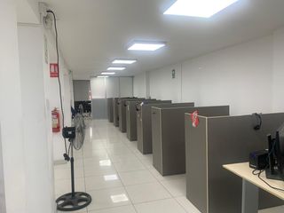 Foto 40 de LOCAL COMERCIAL U OFICINA EN ALQUILER EN LA AV. IZAGUIRRE CDRA. 10. 2DO y 4TO PISO. LOS OLIVOS