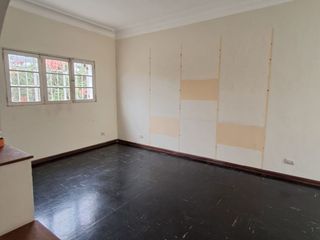 Foto 3 de 🚨 ALQUILO CASA PARA OFICINAS EN SAN ISIDRO