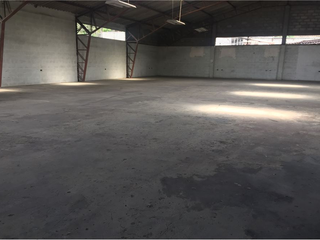 Foto 2 de Alquiler de Bodega en Via Daule, Ecuador