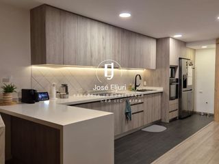 Foto 5 de DEPARTAMENTO DE 3 DORMITORIOS CON TERRAZA EN LA AVENIDA PRIMERO DE MAYO