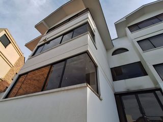 Foto 1 de VENTA DEPARTAMENTO DUPLEX SECTOR REDONDEL DEL CICLISTA