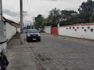 Foto 10 de VENDO CASA COMERCIAL EM PUEMBO